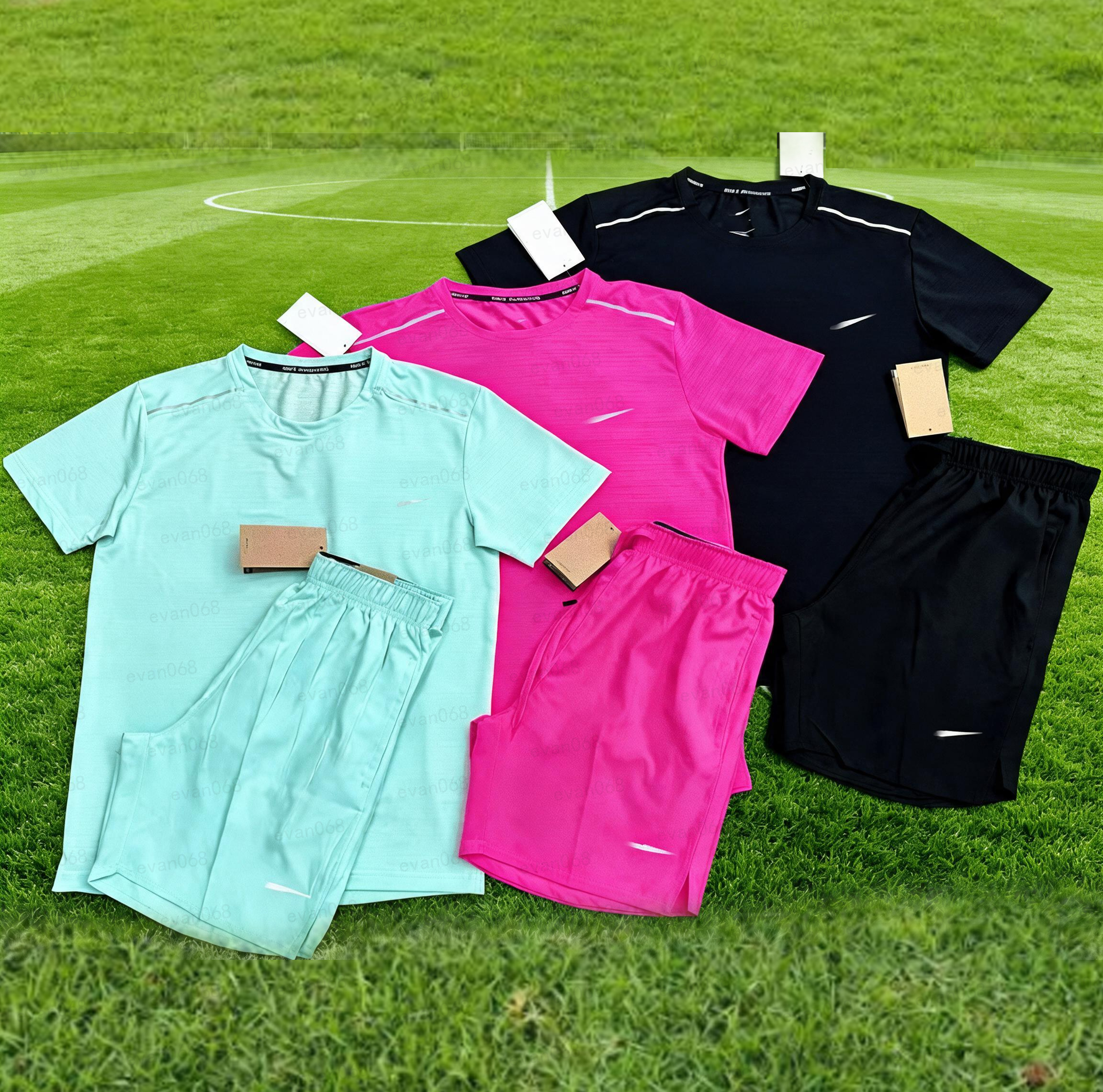 Mens Tracksuits Designer Sports Set Luxury T shirts Print sports Brand Tracksuit T-shirt Running Quick-dry Breathable Training Suit Jogging Shorts S