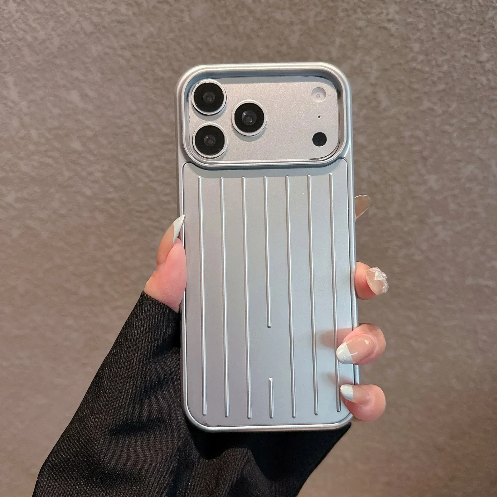 2026A hit product Fashion Phone Designer Suitcase Luxury Case for iPhone 18 Pro Max 17 16 15 14 Polycarbonate Aluminum Alloy with MagSafe 3D stripe