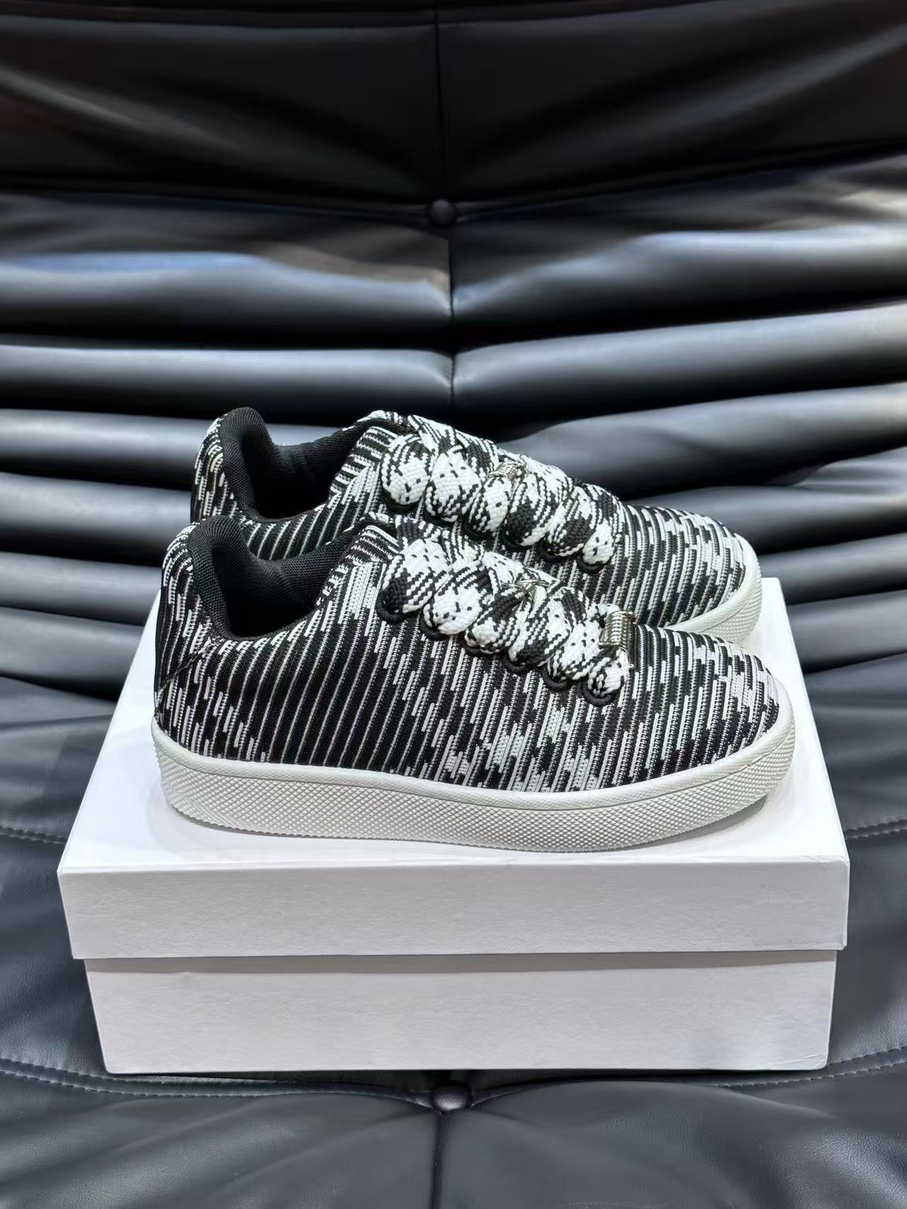 Men Women Low Top Casual Sneakers Thick Rope Lace Up Flat Shoes Genuine Leather Knitted Jacquard Embossed Pattern Street Fashion Board Shoes Multi o