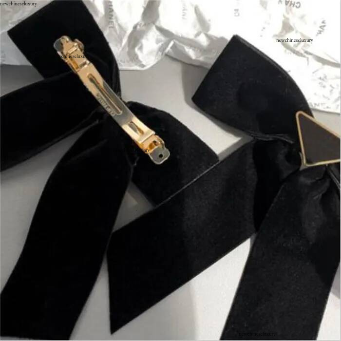 Bandeaux Mode Bow Barrettes Designer Filles Velours Mignon Doux Clips Luxurys Barrettes Classique Lettre Épingle À Cheveux Bijoux De Cheveux