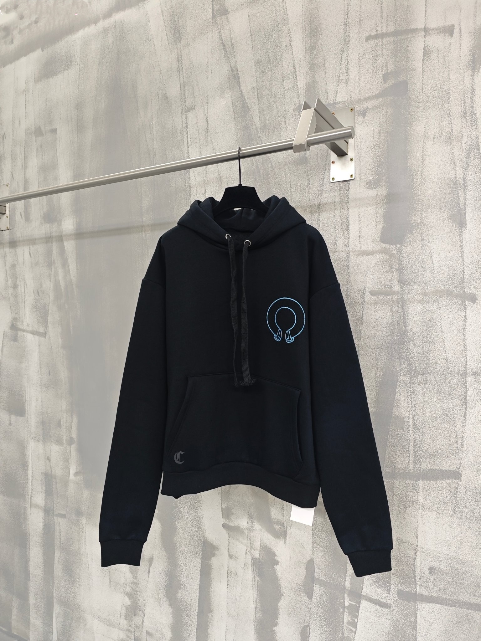 2026 Mens Designer Luxury Vintage Washed Black Hoodie 100 Percent Cotton Oversized Fit Crack Print Streetwear Hooded Sweatshirt With Front Kangaroo