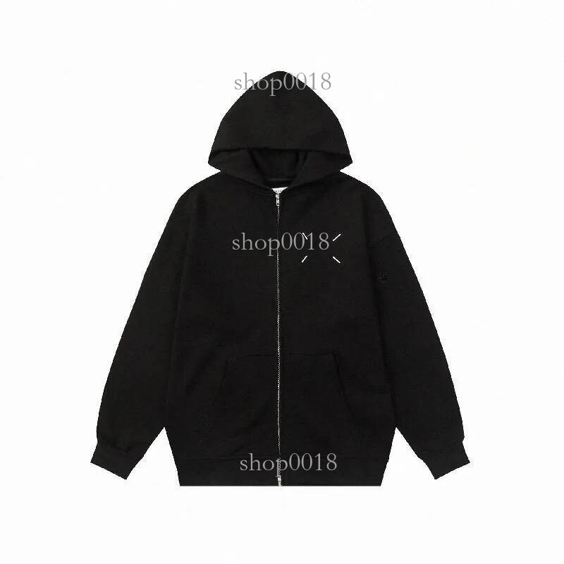 maison Hoodies Designer Vintage mm6 Margeilaness Hoodie Unique Number Print Comfortable Sweatshirt Mens Women Margelaity Hip Hop Street Digital d6e