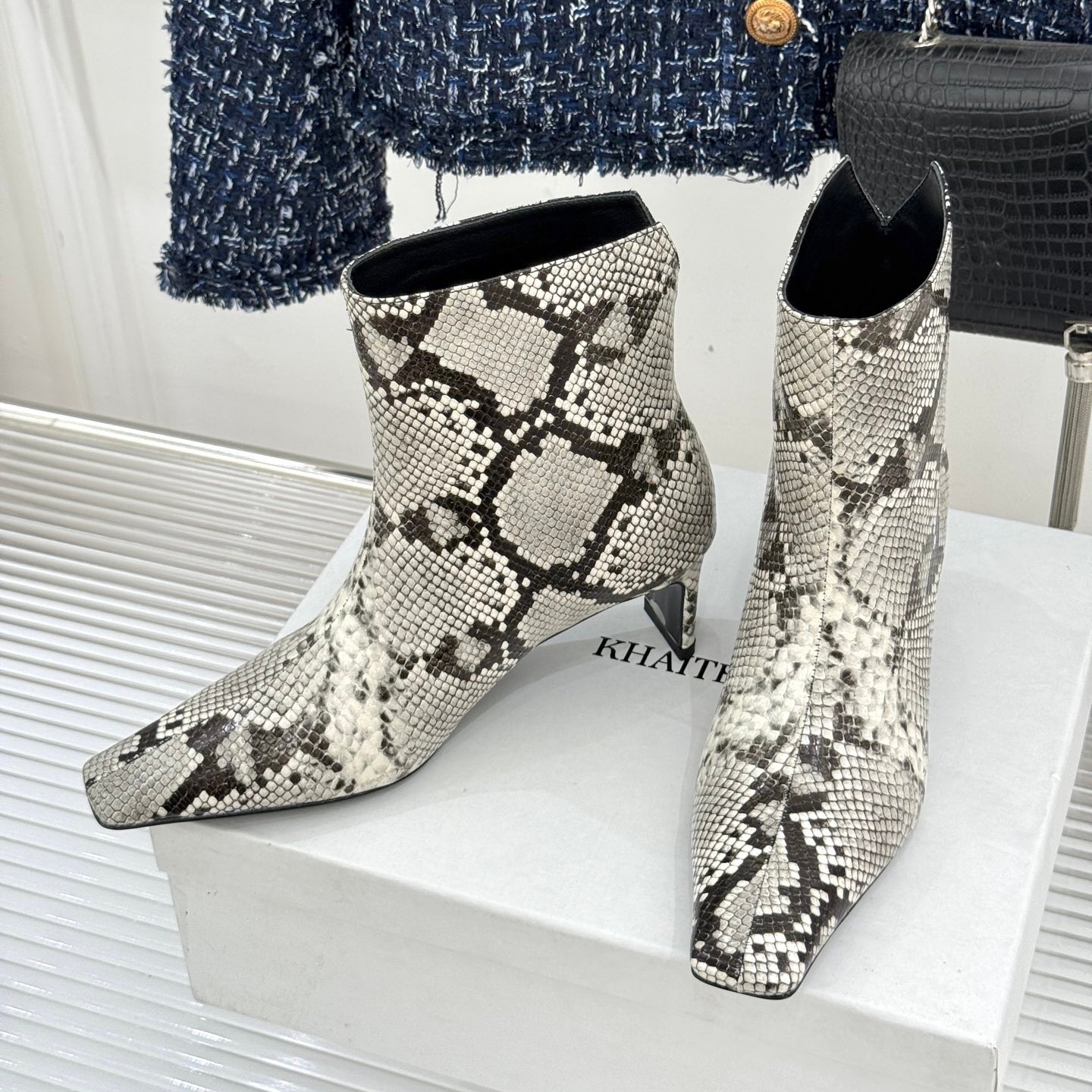 Leopard Boot Designer Luxury Womens Black Leather Point Toe Heel Ankle Fashion Formal Dress Footwear Quality Comfort Modern Stylish Trendy Office Ca