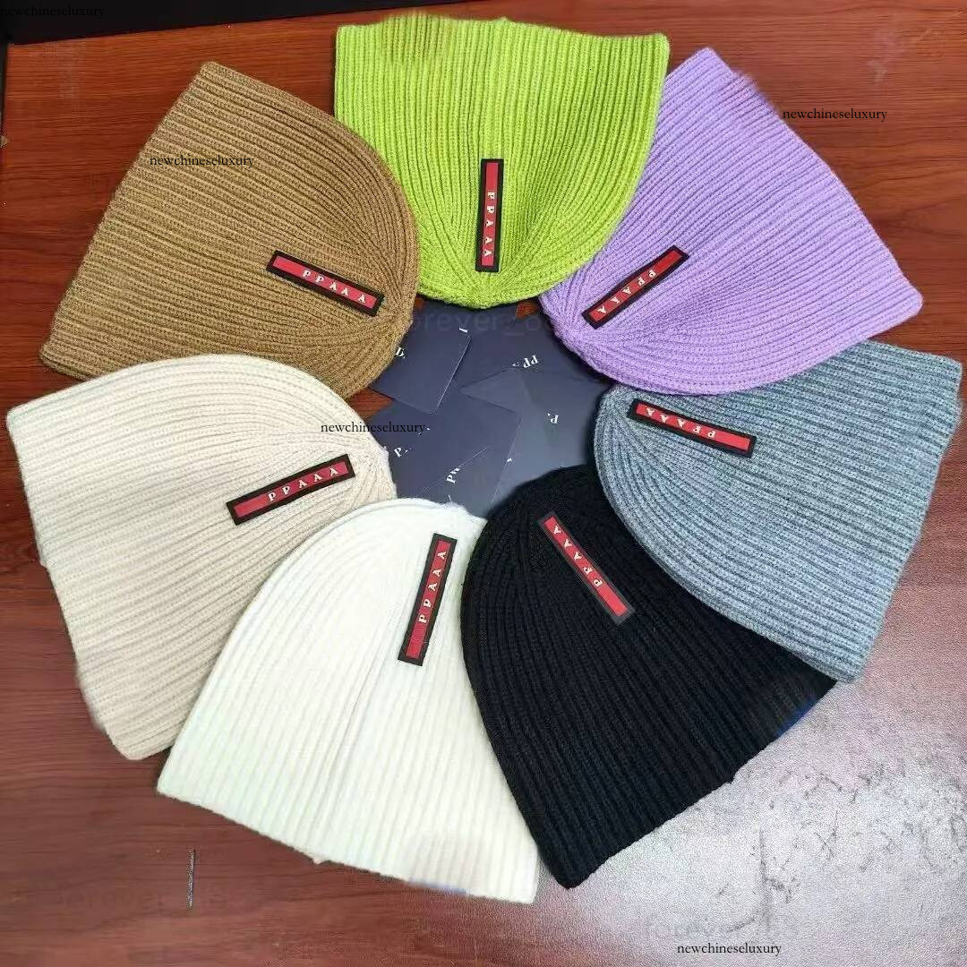 Hommes Designer Femmes Automne Hiver Unisexe En Plein Air Tricot Casual Rayures Solide Hommes Crâne Bonnet Caplette Tricoté Étudiant Chapeau De S