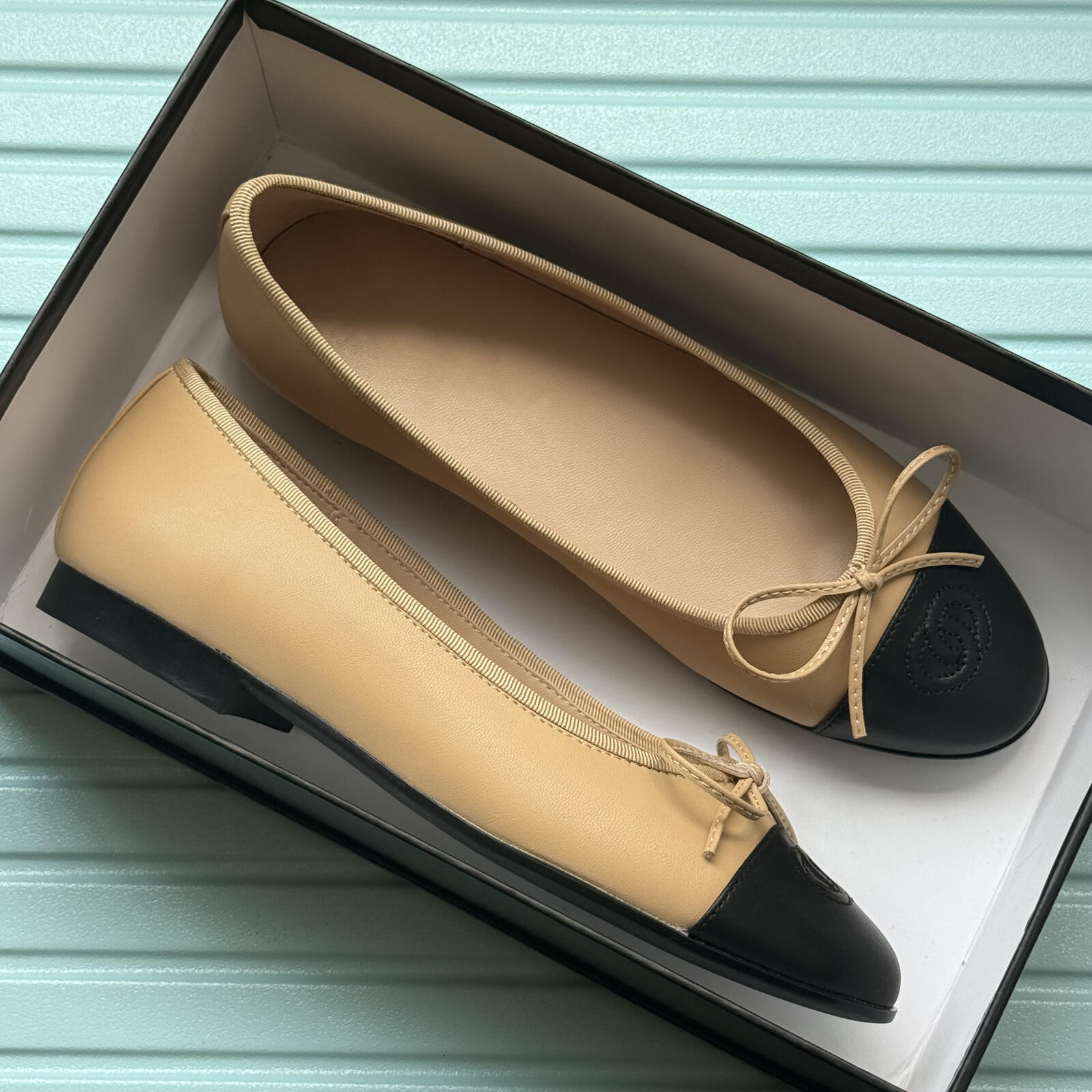 Designer shoes Paris designer Black suede Women Ballet Flats Shoes Quilted Genuine Leather Slip on Ballerina Luxury Round Toe Ladies Dress Shoes HJ2