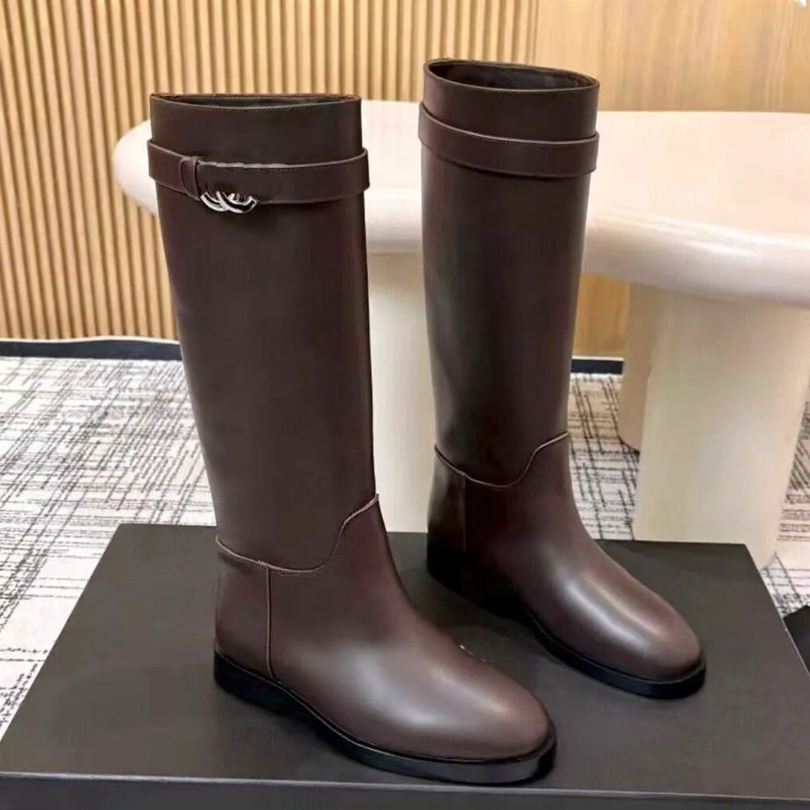 2026 CC Designer High Boots flats Shark Women Luxury Rain Boot Genuine Leather Fall Winter Summer Knee High Quality Slip On Classic Casual Waterproo