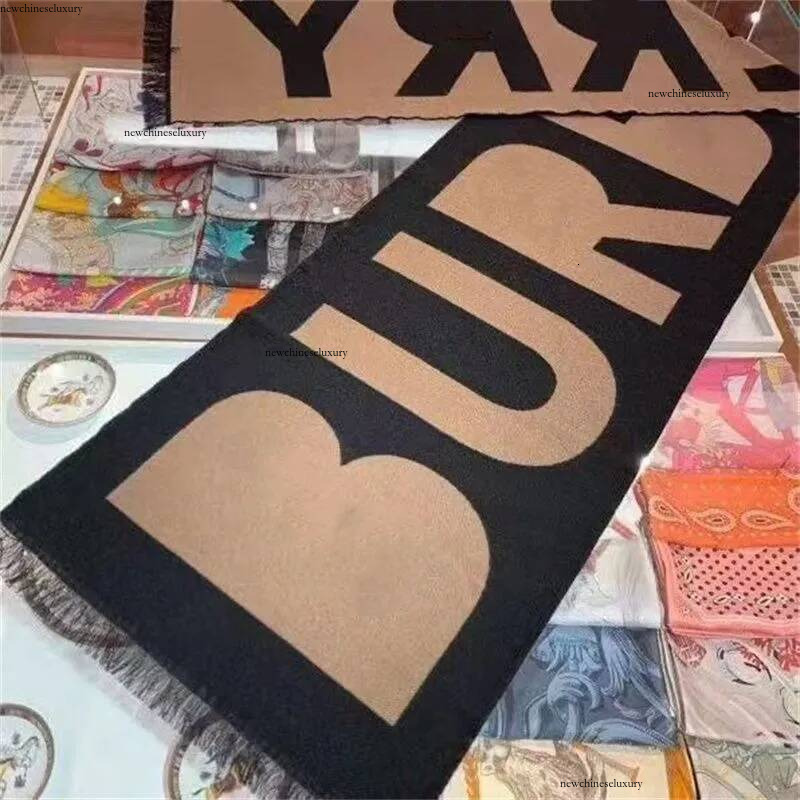 Brand Designer Cashmere Winter Womens Long Fashion Classic Letter DoubleSided Shawl Soft And Comfortable Mens Neck Scarf