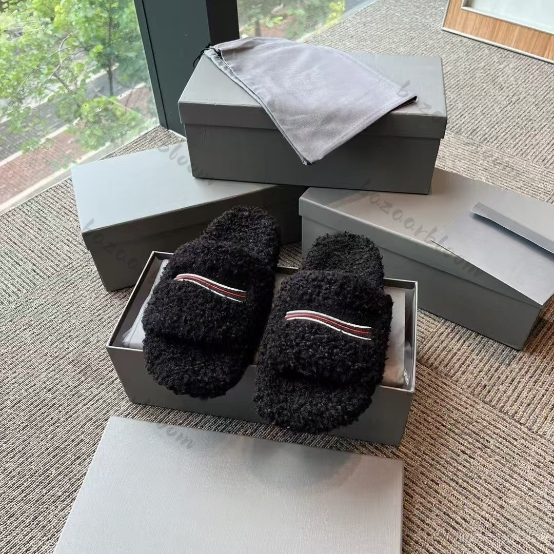 balencilyness slides Designer Luxury Fur Slides Furry Slippers Balenes ciagaes fur Slides Mules Fall Winter Homewear Slide Men Women Footwear Paris