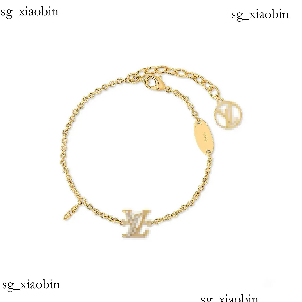 Bracelets de chaîne de charme lettre diamant trèfle 18K bijoux pour femmes mode haut de gamme élégant classique bracelet plaqué or bracelet chaud