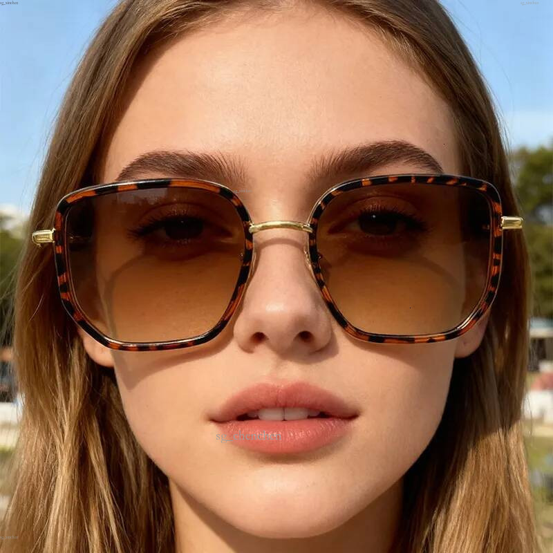 Lunettes de soleil unisexes de styliste européen et américain, mode haut de gamme Ins décontractées, nouvelle collection, offre spéciale