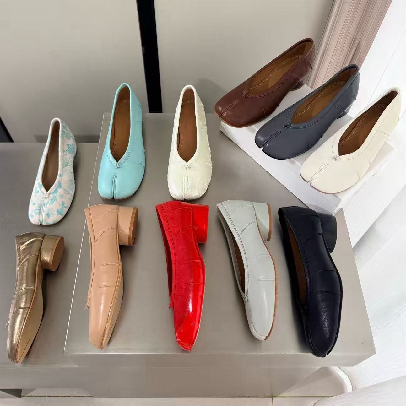 womens shoes leather casual flat Mary Jane shoes shallow mouth personalized single shoe tabi shoes autumn Mirror quality Designer Ballet Flat shoe W