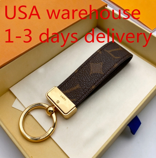 2024 High Quality Keychain Classic Exquisite Luxury Designer Car Keyring Zinc Alloy Letter Unisex Lanyard Gold Black Metal Small Jewelry Lov