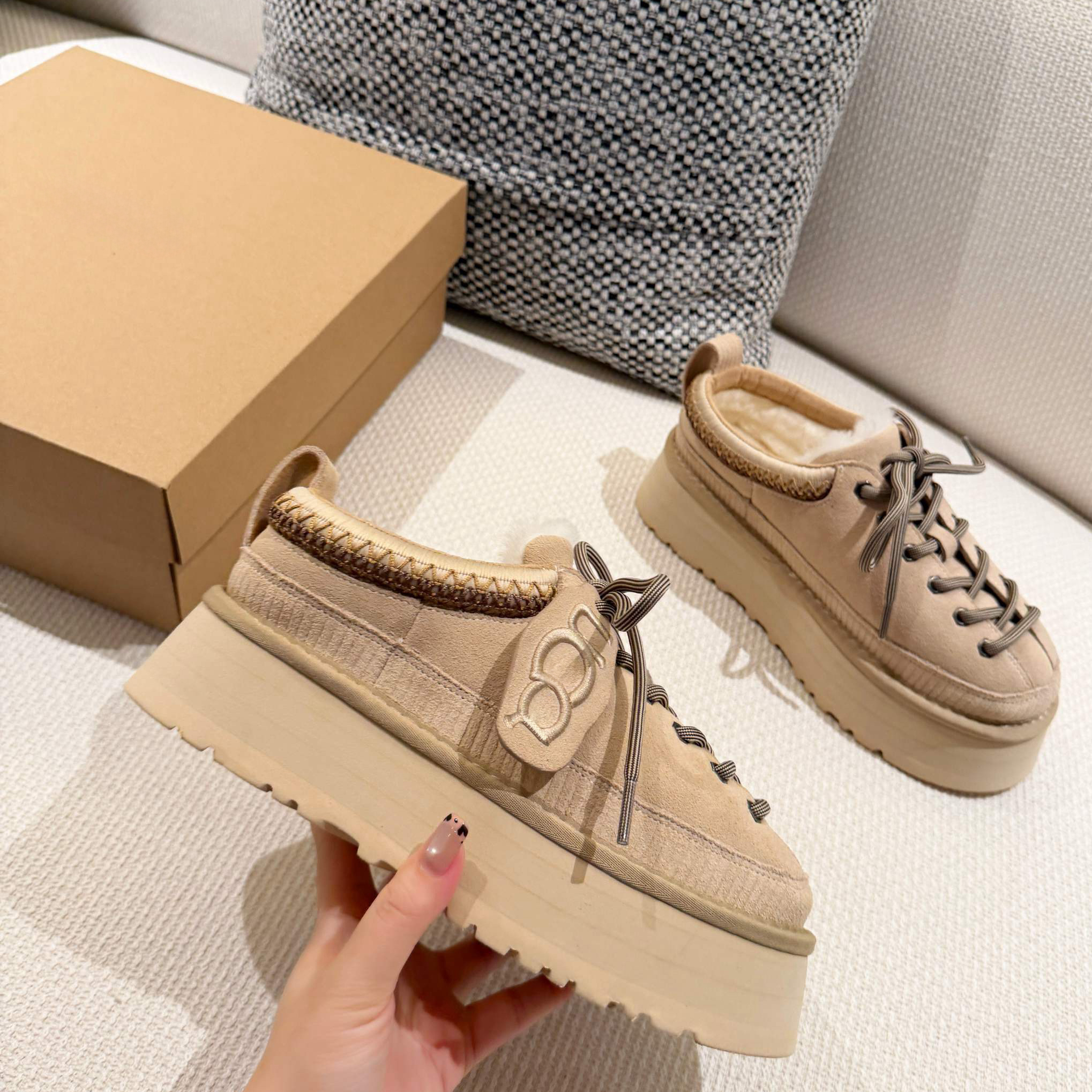 Designer Heritage Lace-Up Slippers Casual Shoes Boots Tasman Tazz Slippers Classic Womens Baskets Sand Wool Sheepskin Winter Runner Size 35-40