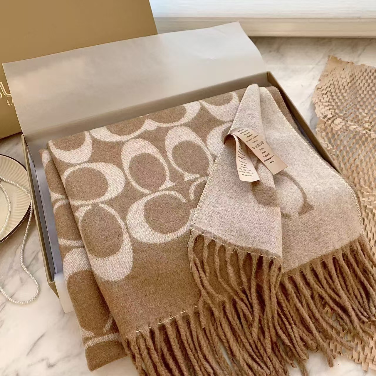 Scarves Luxury scarf women classic jacquard monogram scarf soft cashmere feel tassel shawl warm winter wrap large size fashion neck accessory for ou
