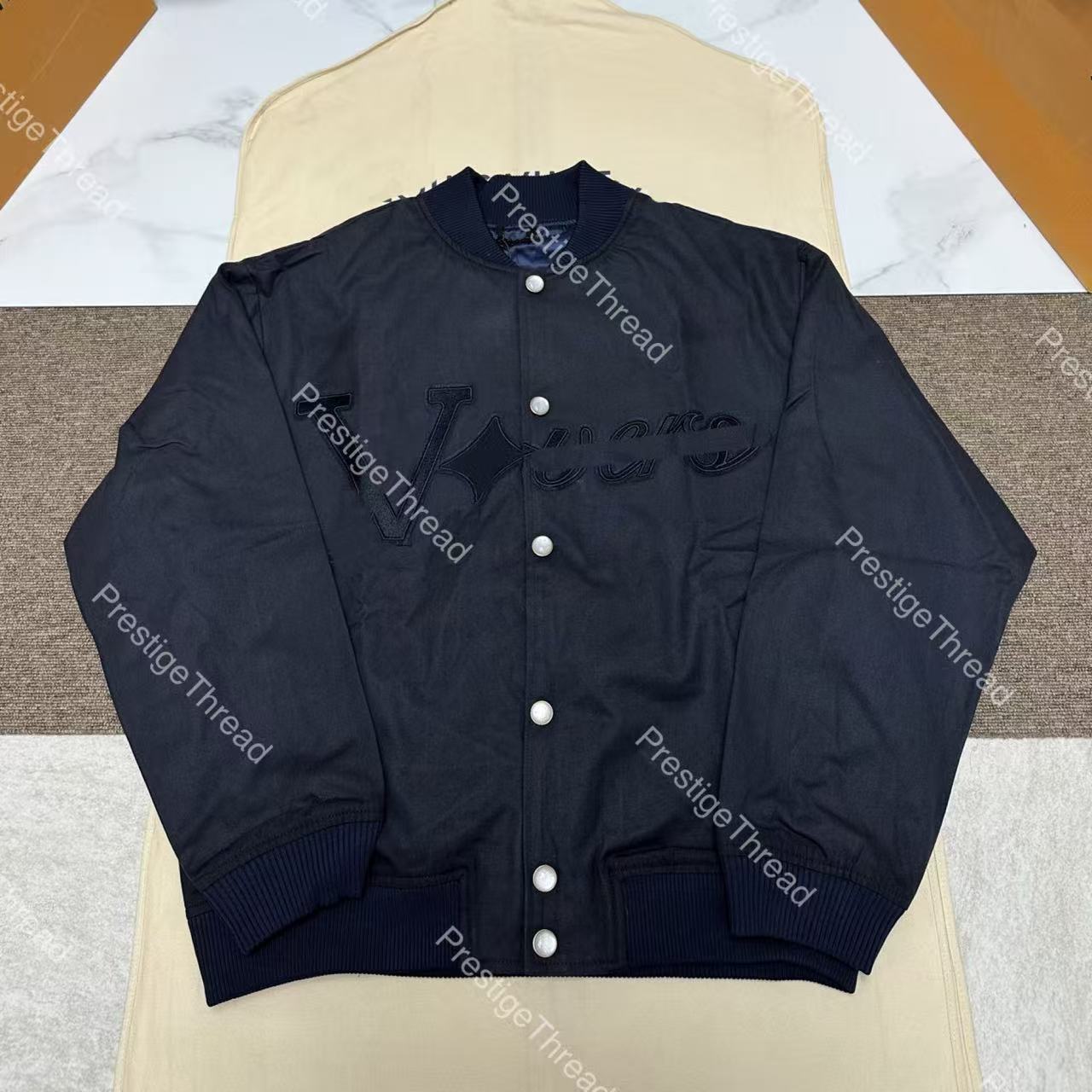 Designer high-quality Men's Jackets new letter patch embroidery pearl button pilot short jacket fashion for both men and women