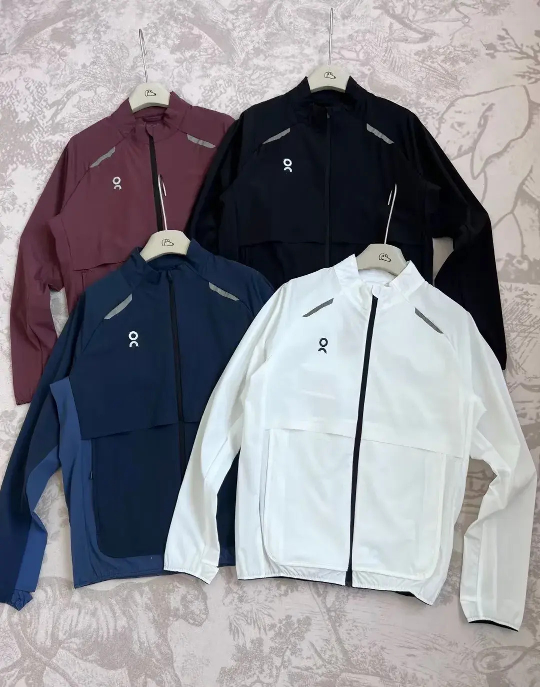 Men Short Jacket Men Short outerwear Jacket Mens Brand Windbreaker Jackets Zipper Stand Up Collar Outerwear Quick Drying Sportswear Windproof Runnin