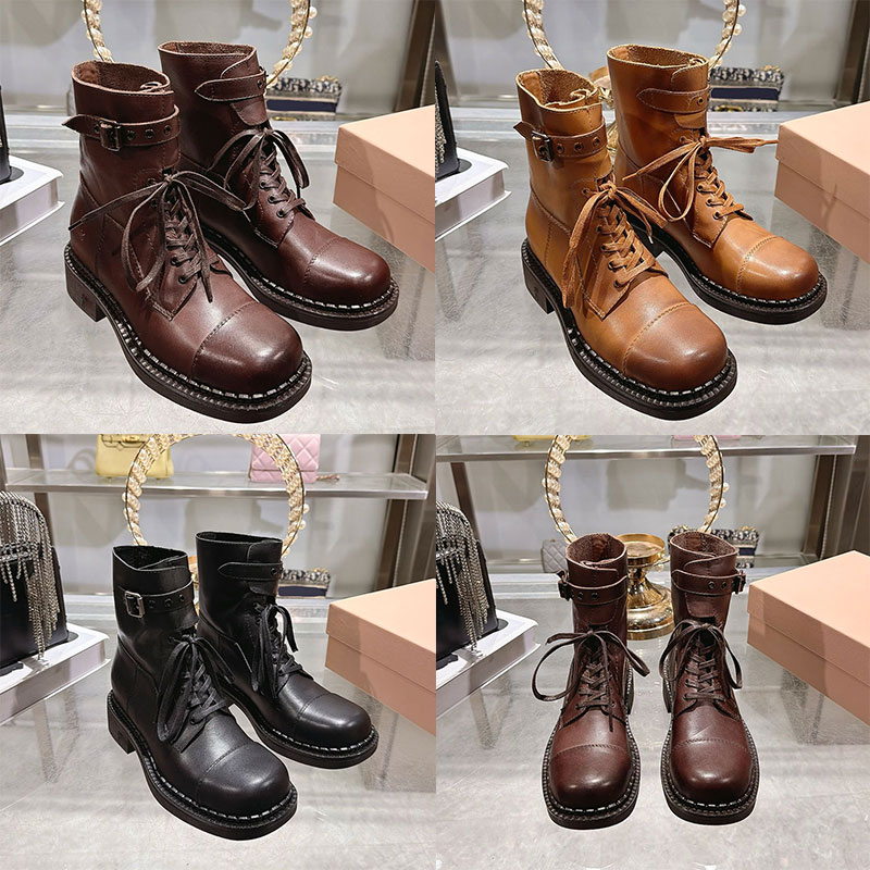Womens Leather Booties Ladies Laces Hook Strap Closure Knight Boots 5T741E Designer Runway Piece Motorcycle Boot Sheepskin Lining High Quality Sizes