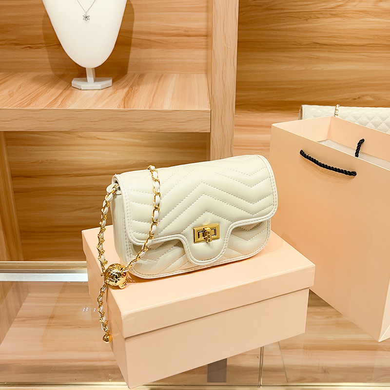 Real leather small golden ball diamond grid chain bag women's single shoulder crossbody small square bag 2025 spring/summer new fashion tren