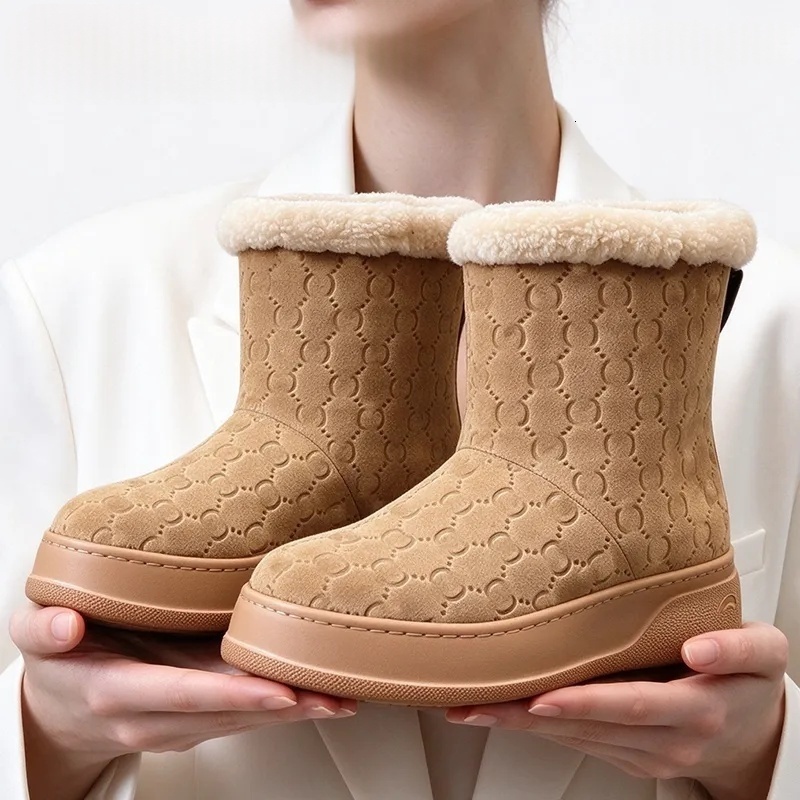 Snow Boot Luxury Designer Womens Brown Suede Sheepskin Fur Ankle Short Casual Comfort Outdoor Winter Footwear Quality Modern Stylish Trendy Black Wh