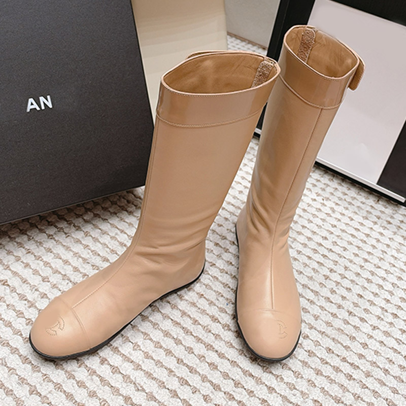 Ladies White Flat Bottomed Knight Boots Round Head High Quality Leather Lightweight Anti Slip Flat Bottom Comfortable Walking Office Womens Boots