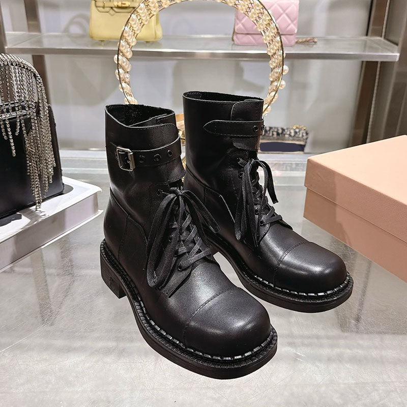 Ladies Leather Booties Designer Laces Hook Strap Closure Bootie 5T741E Womens Knight Boots Square Round Head Motorcycle Boot Classic Item Rubber Sol