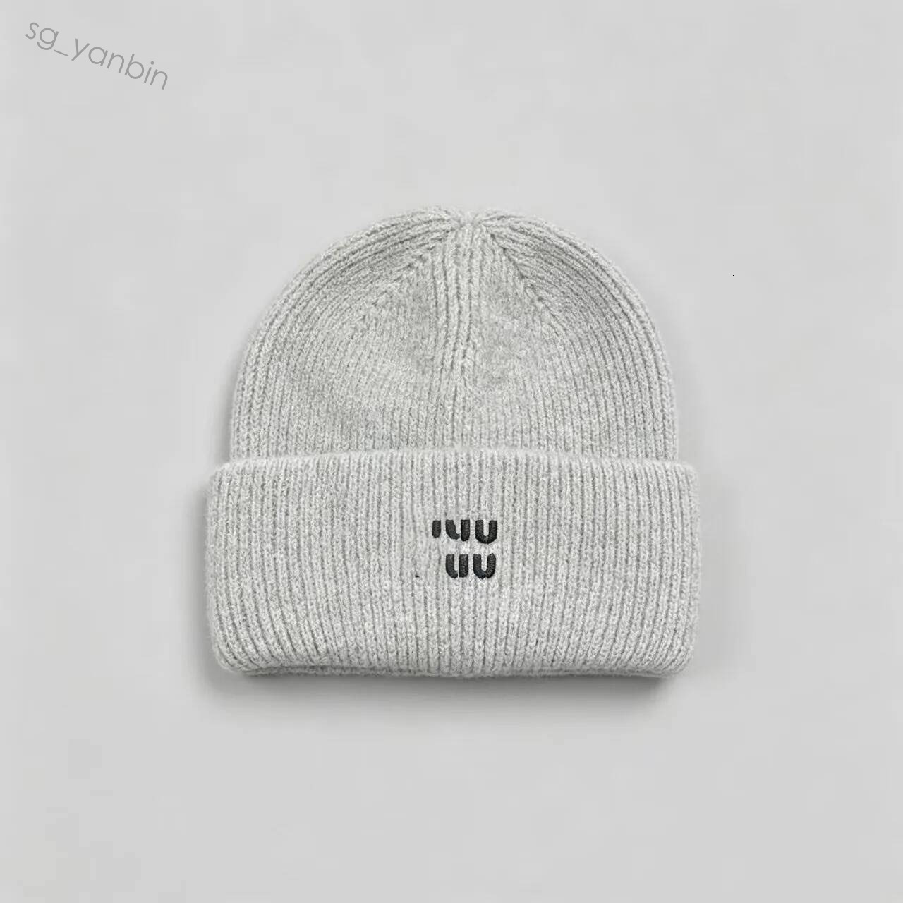 Designer wool High quality fashionable men's women's letter embroidered knitted winter hat; Couple beret warm and soft Hot