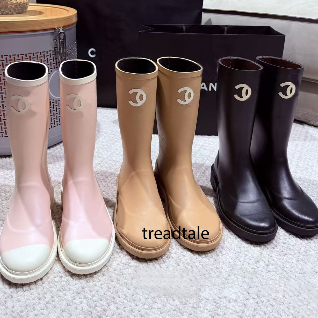 CC Boots Designer Women Rain Boots Waterproof Rubber Boots Luxury Fashion Streetwear Platform Middle Tube Non-slip Rubber Rain Boot cc Logo Black Wi