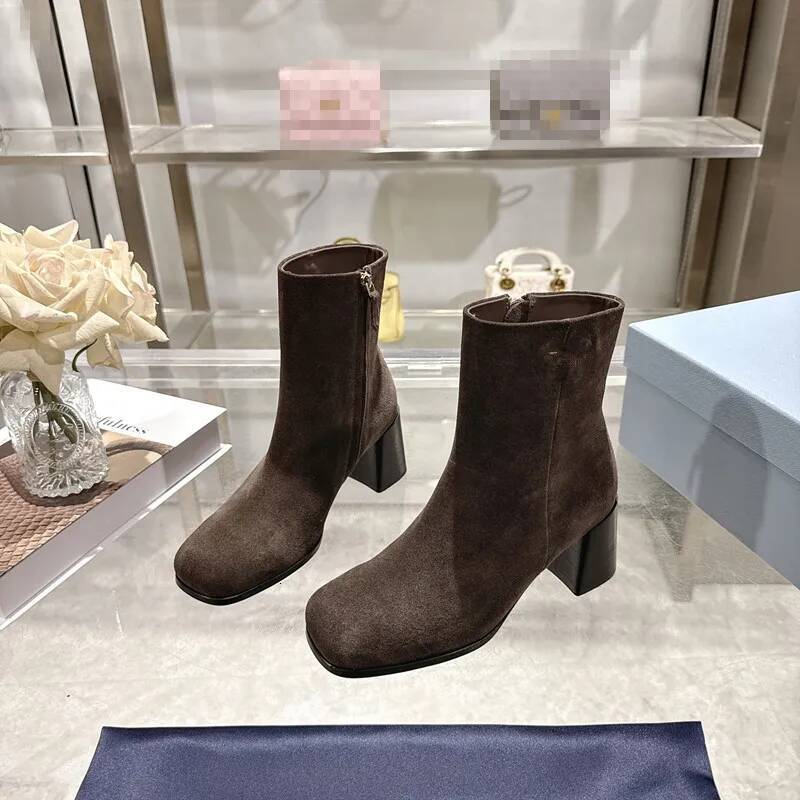 New Fashion Boot Designer Luxury Womens Black Suede Ankle Chunky Heel Round Toe Formal Dress Footwear Quality Comfort Modern Stylish Trendy Party Wi