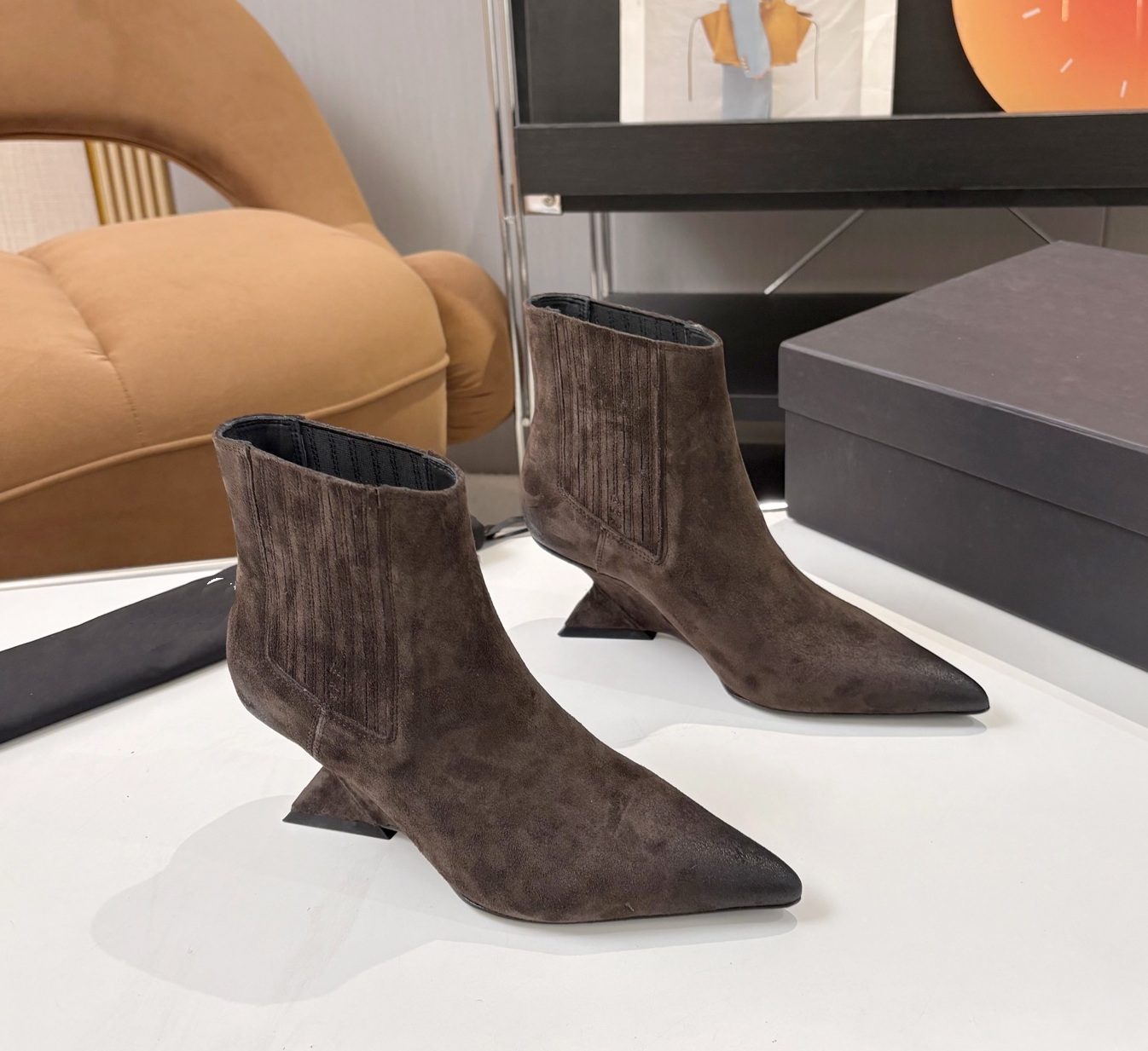 boot woman designer wedge heel point toe matte leather ankle chelsea work office city luxury comfortable brown black vintage retro modern fashion ca