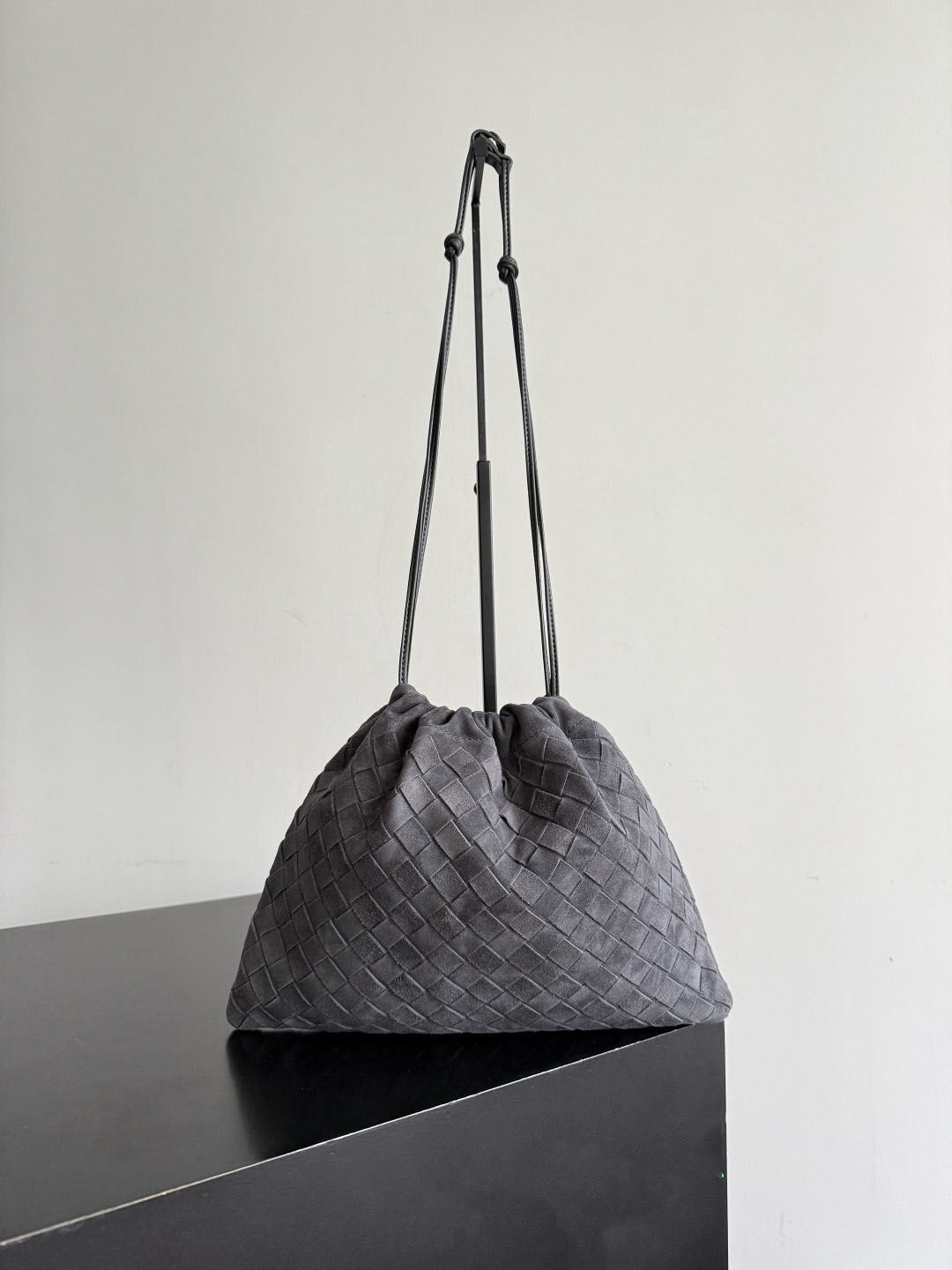 10A High-Quality Luxury Designer Retro Woven Drawstring Shoulder Bag, Large Capacity Suede Shoulder Crossbody Bag, Relaxed Style Soft Leather Drawst