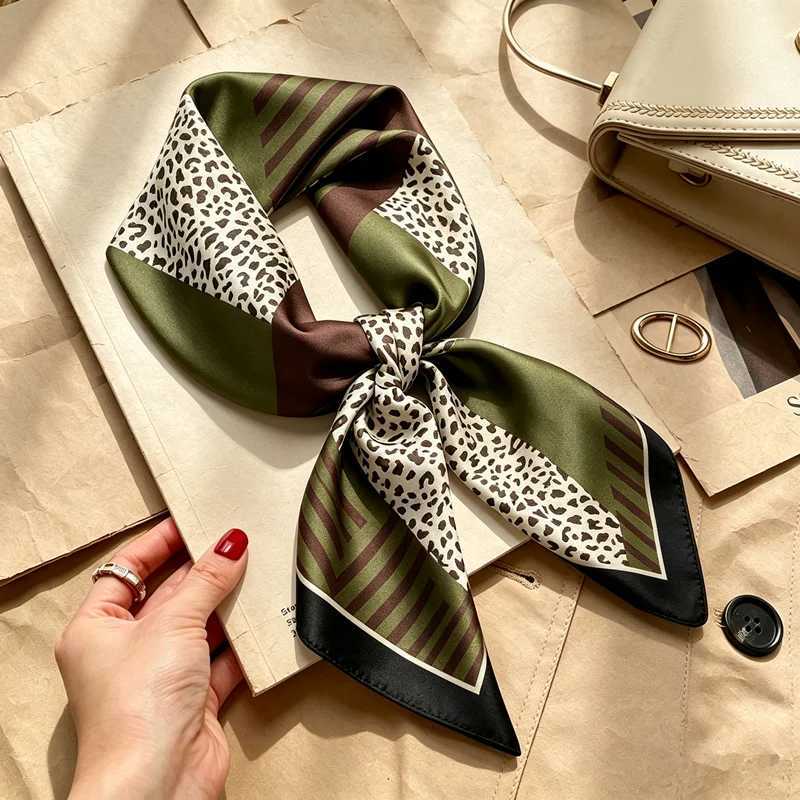 Scarves Silk Square Scarf Women Luxury Chain Print Kerchief Soft Satin Hairband Hands Bag Ribbon Foulard Hijab Neckerchief Headband Q261005