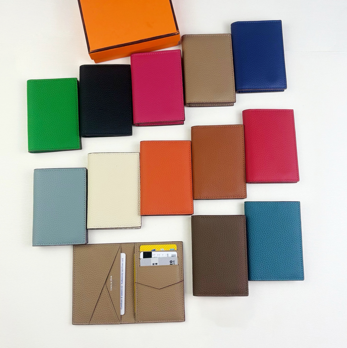Luxury Designer Slim Bifold Card Holder Genuine Leather Short Card Wallet Multi Slots Credit Card Wallet Compact Portable Pocket Small Card Case Car