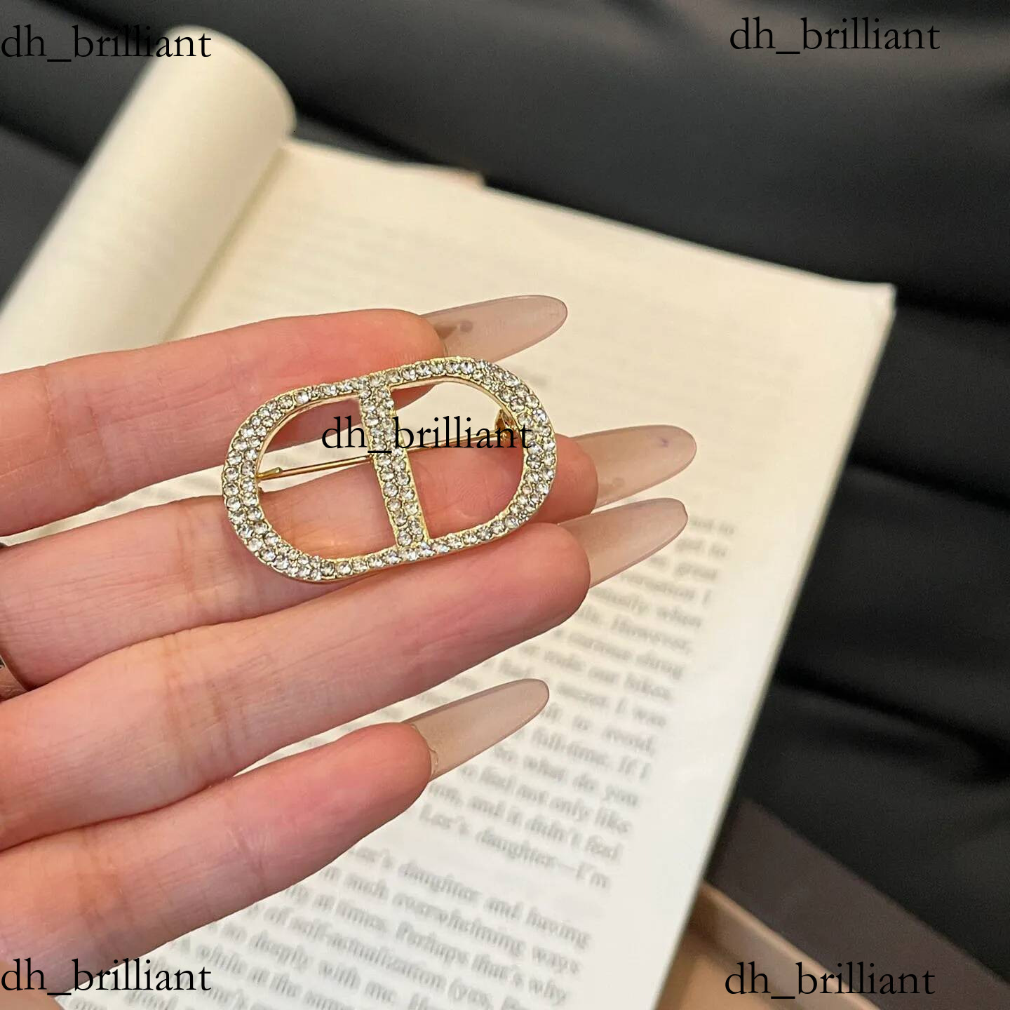 Géométrie Designer Broches Femmes Hommes Couples Luxe 18k Plaqué Or En Acier Inoxydable Strass Cristal Perle Broche Costume Broche Bijoux De Mode