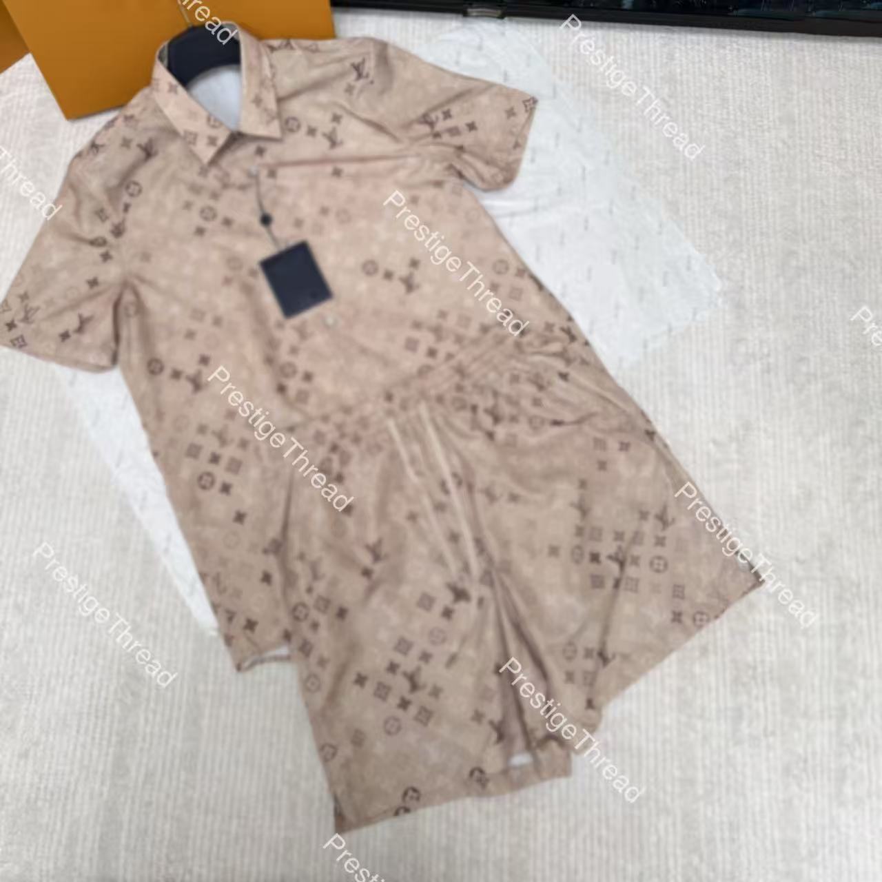 fw26 short-sleeve button-up printed shirt with letter gradient jacquard and casual shorts set designer's old-school Men's Tracksuits