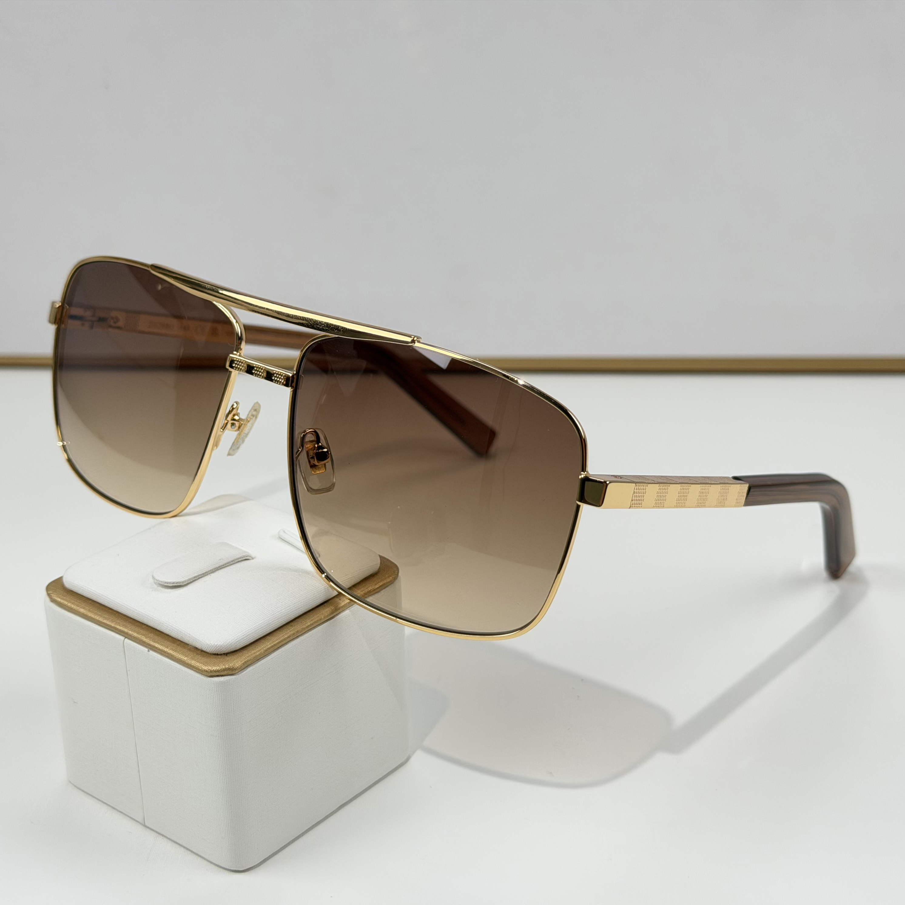 Sunglasses Men Women Attitude 0259 Classic Designer Luxury Fashion Popular Summer High Street Outdoor Style Anti-Ultraviolet Retro Plate Full Frame