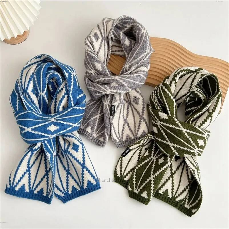Womens autumn winter diamond checkered printed scarf with soft and warm knitted wool Ins collar Pashmina shawl D591 240906bj