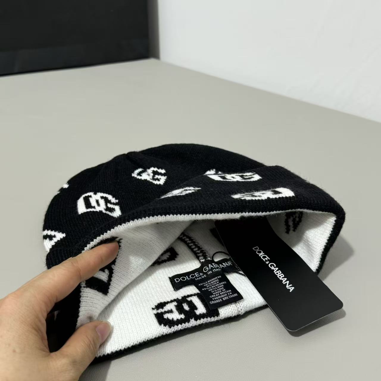 Black DG Beanie Fashion Alphabet High Quality Warm Knitted Hat Caps Designer Unisex Hip Hop Embroidery Caps Leisure Travel Beanie