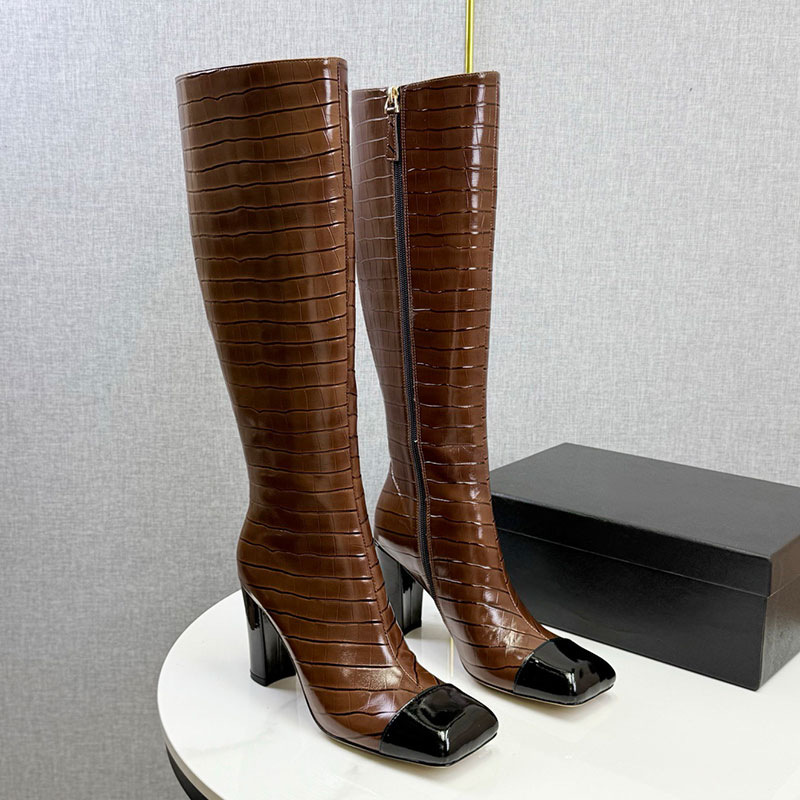 Ladies Knee Boots Womens Zipper Thigh High Boot Designer Stone Grain Leather Boots Square Head Metal Decoration Sheepskin Lining Boot Leather Outsol