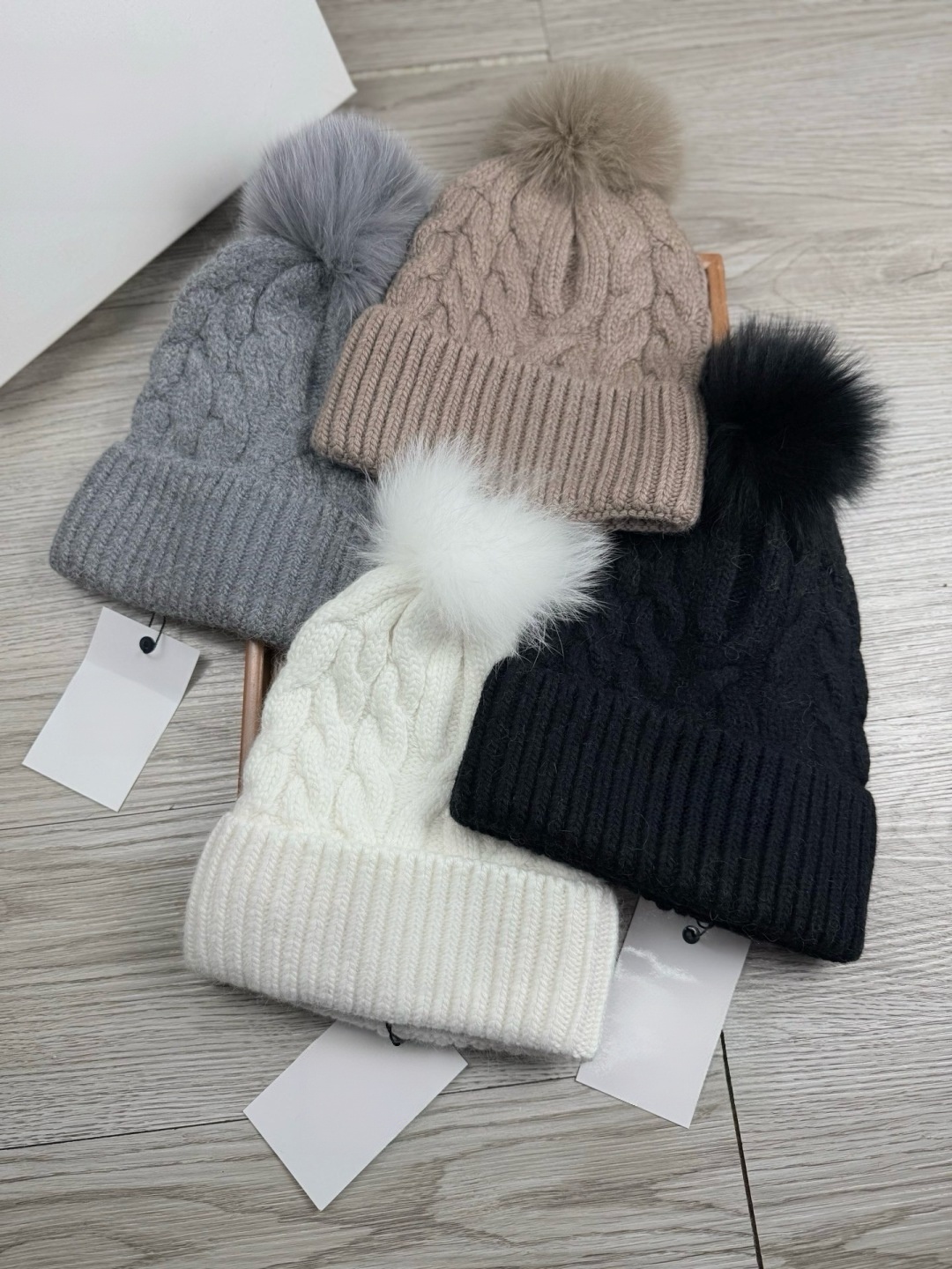 Women Winter Thick Cable Knit Beanie Hat Solid Color Cuffed Knitted Cap With Fluffy Faux Fur Pom Pom Warm Outdoor Ski Skullies Hat