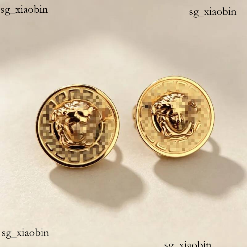 Gold Tone Head Stud for Men Women Stainless Steel Round Earrings Luxury Designer Inspired Fashion Jewelry Gift Hot
