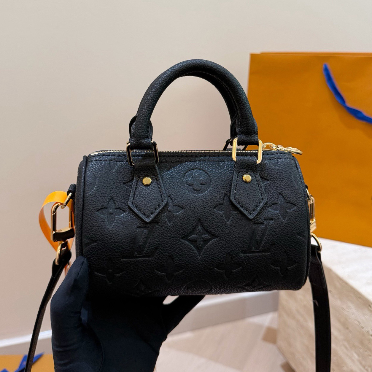 Designer bag Luxury Pillow Bag Retro relief mini Boston bag Multi size hot selling handbag Detachable shoulder strap crossbody bag Daily large capac