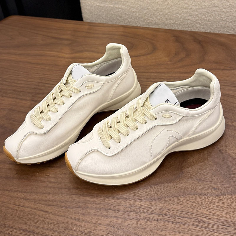 Womens Fall Winter Sneakers Designer Milk White Solid Color Training Shoes Ladie Classic Letter Logo Casual Shoes Rubber Outsole Size 35 41