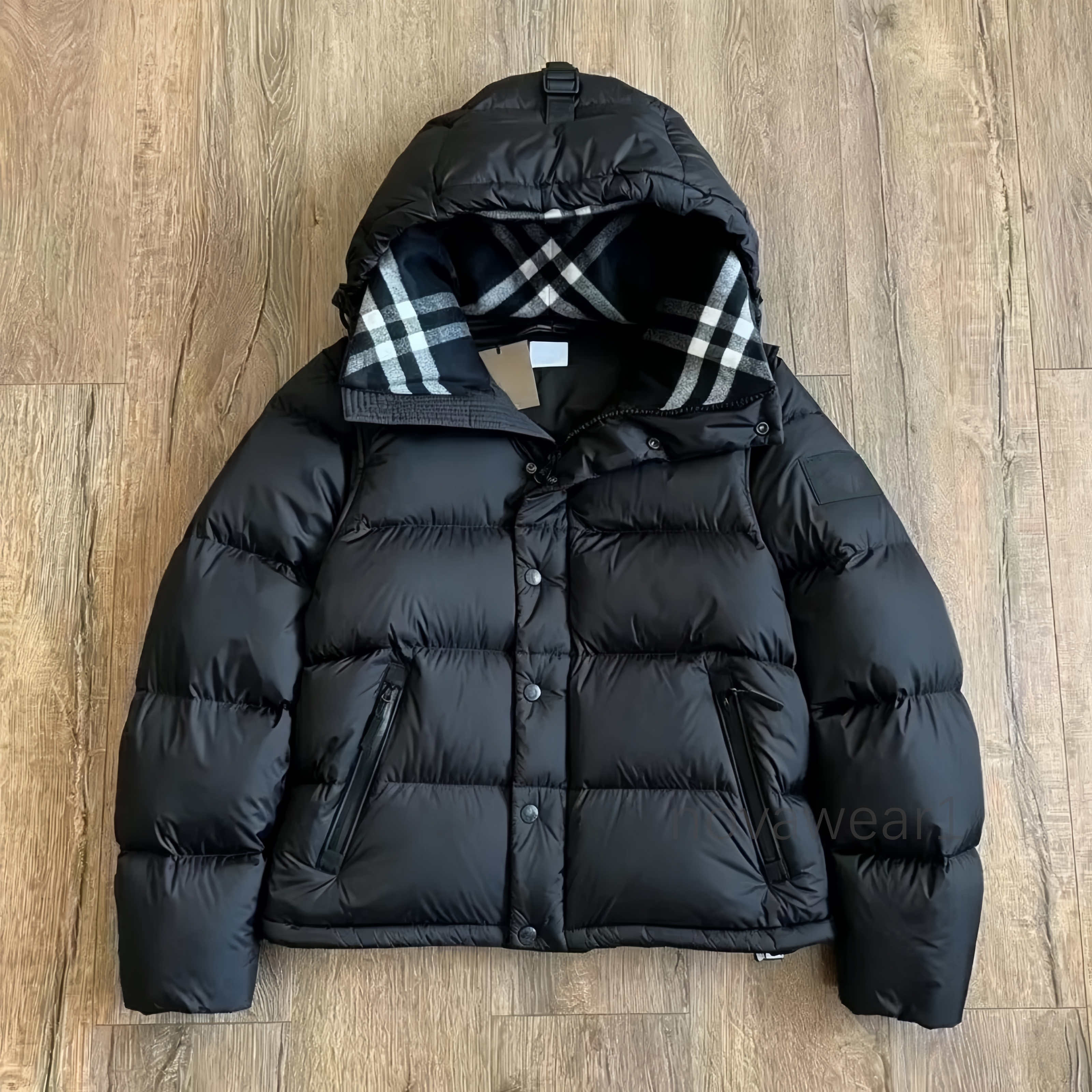 Designer mens Down Parkas Puffer Jacket Windbreaker Coat Mens Winter Warm Thick Hooded Loose Fit Casual Travel Daily Outfit Detachable Sleeves Unise