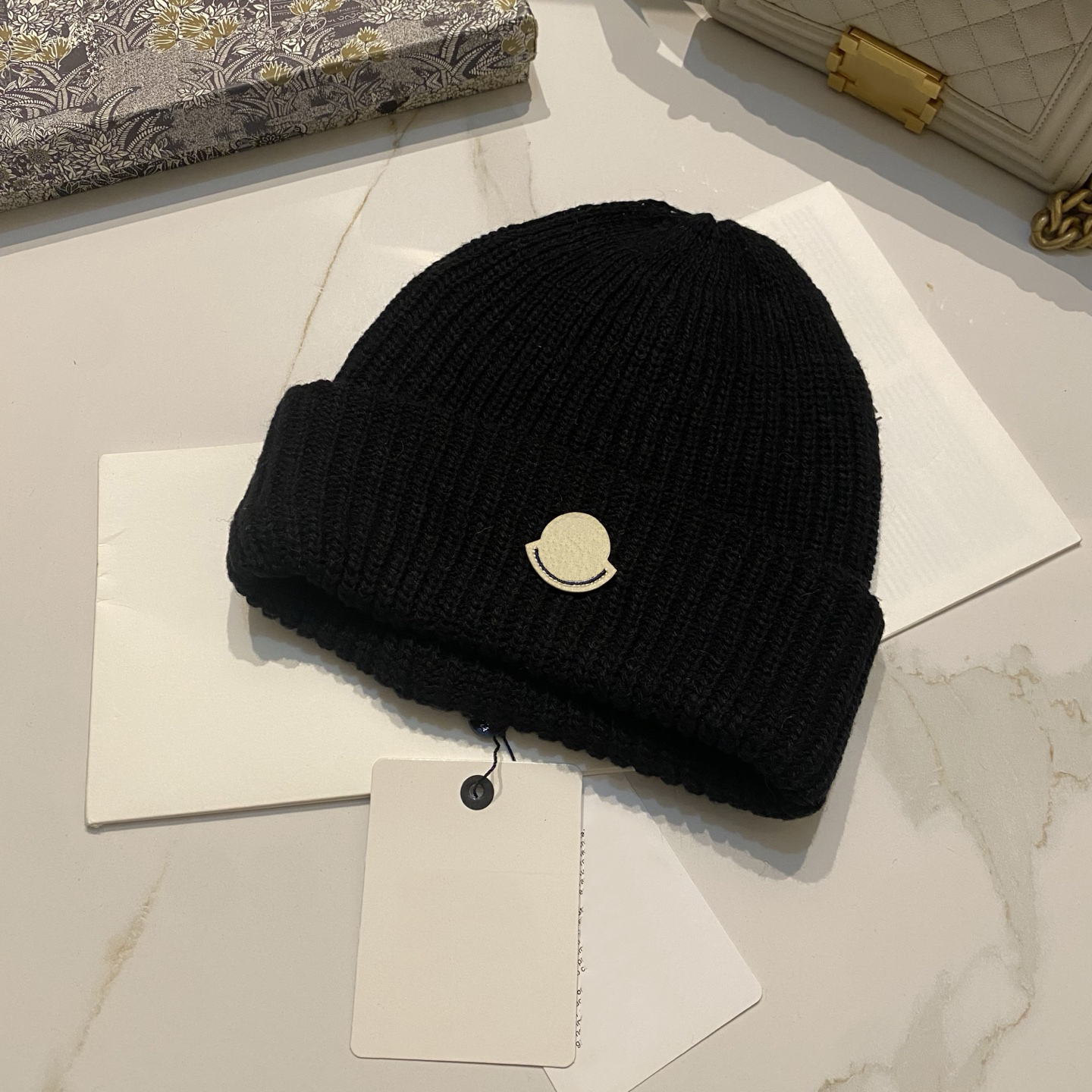 Luxury designer beanie Simple Classic Comfort Warmth hat exquisite Hat trend autumn winter wool Elegance versatile temperament