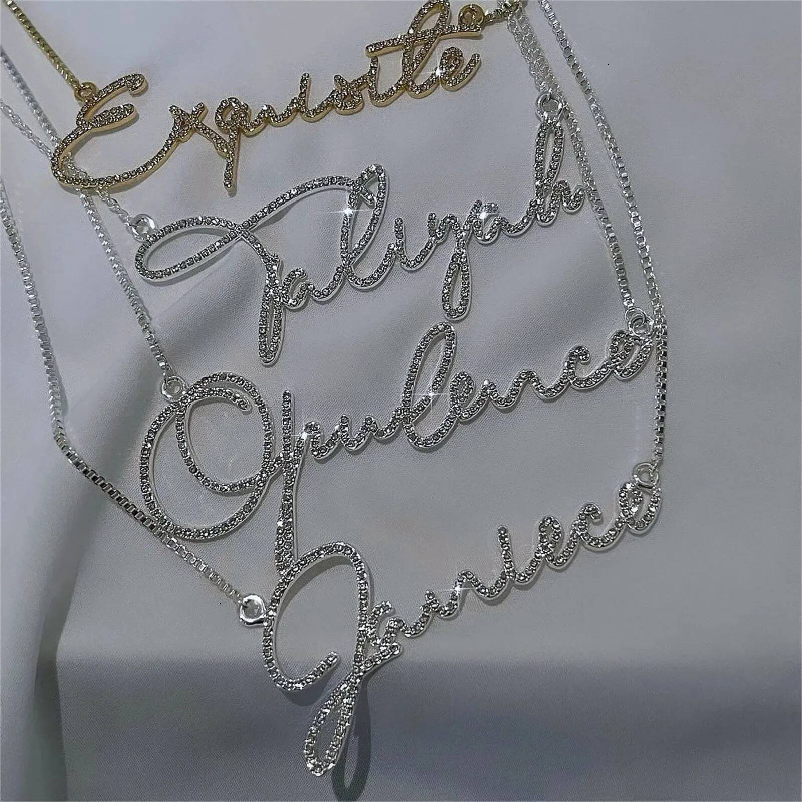 DHQH personnalisé personnalisé diamant cristal nom en acier inoxydable plaque signalétique en or collier étincelant cadeau pour femmes 250218