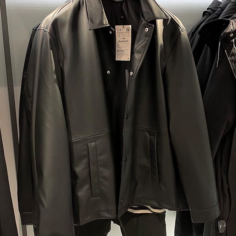 Design Men's PU Leather Jacket Casual Lapel Collar Button Front Water Resistant Solid Black Spring Autumn Outerwear With Side Pockets