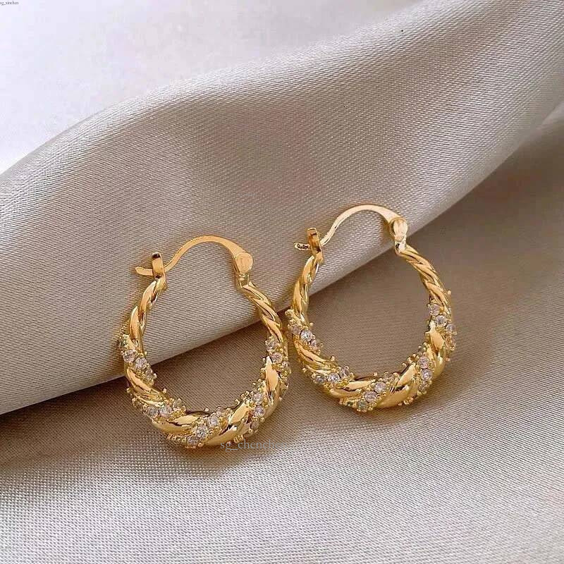 Shiny Zircon Twisted Hoop Earrings for Women Fashion Gold Color U Shaped Geometric Ear Accessories Party Jewelry 260112