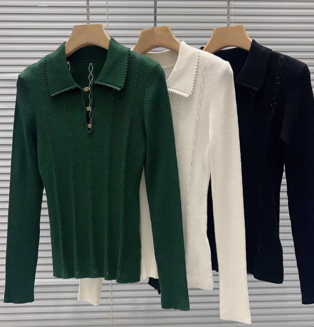 Metal Decoration Women Hollow Out Knitted Sweater Long Sleeved Fashionable Ladies Turn-Down Collar Argyle Woven Pullover