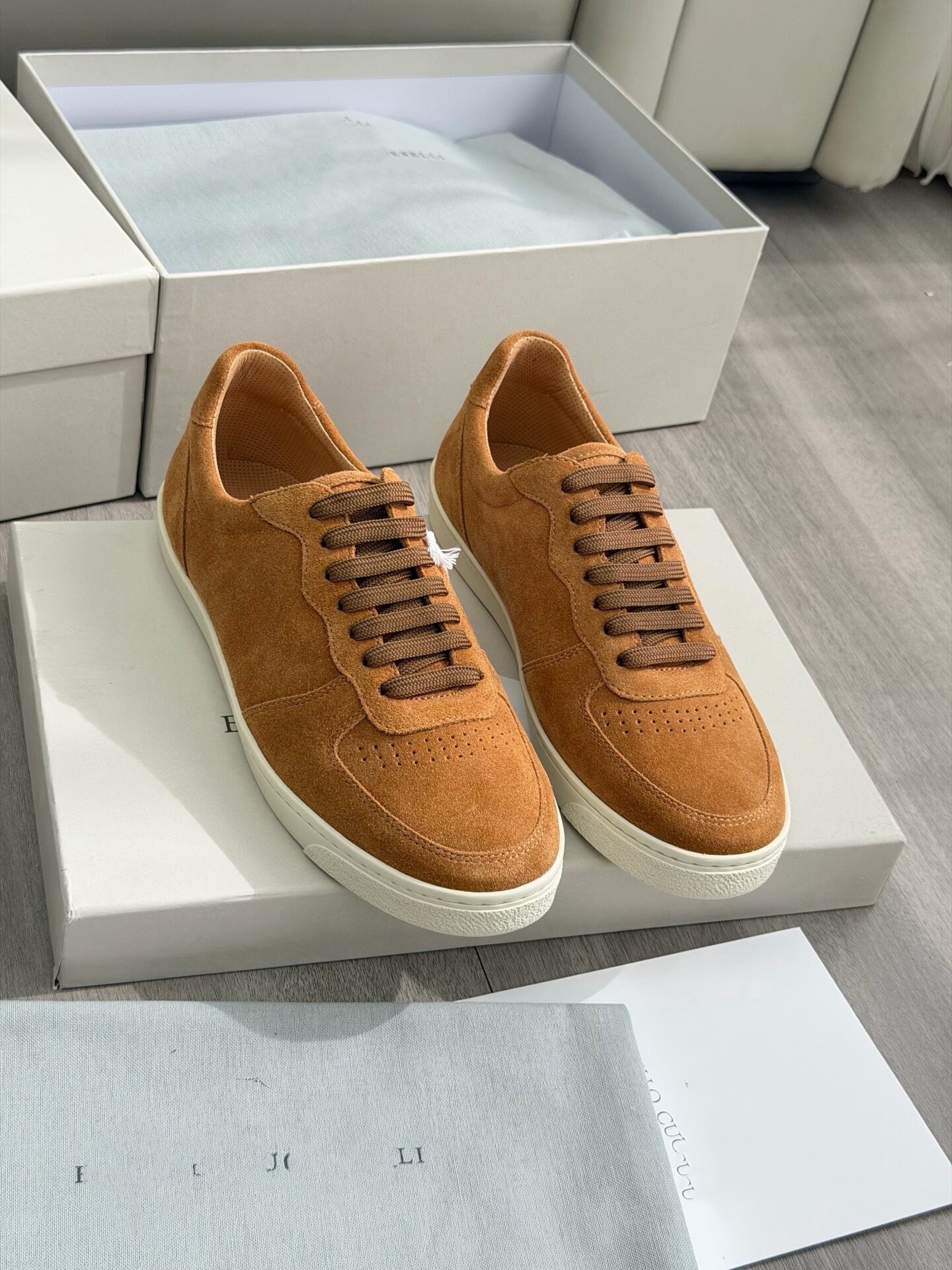 Low Top Shoe Luxury Designer Mens Brown Suede Lace Up Sneaker Sport Outdoor Casual Fashion Comfort Quality Modern Stylish Trendy Green White Gym Wor