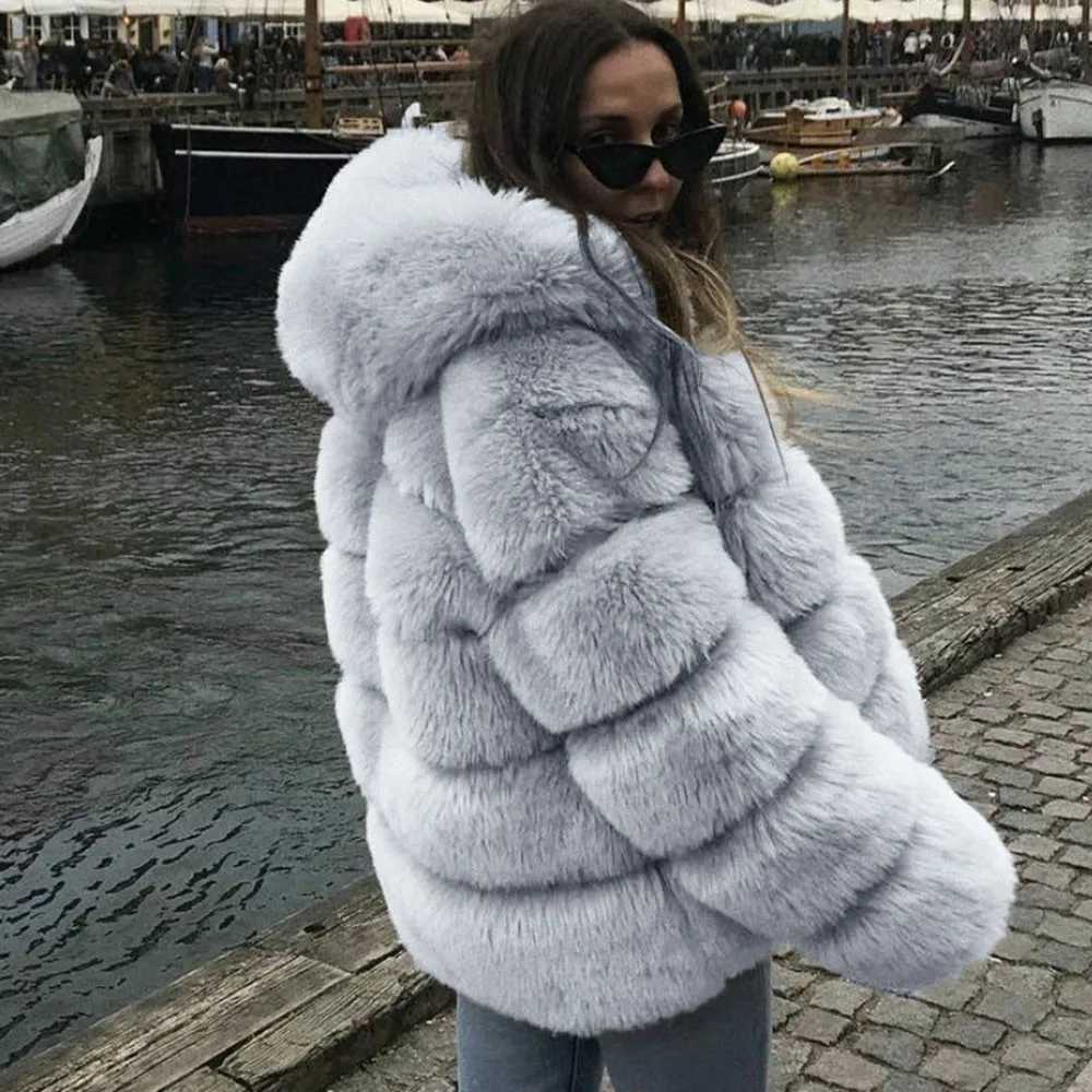 Women Winter Thick Warm Fake Fur Coat Female Fashion Faux Fur Jackets Hooded Coats Outerwear casaco feminina frio T261007